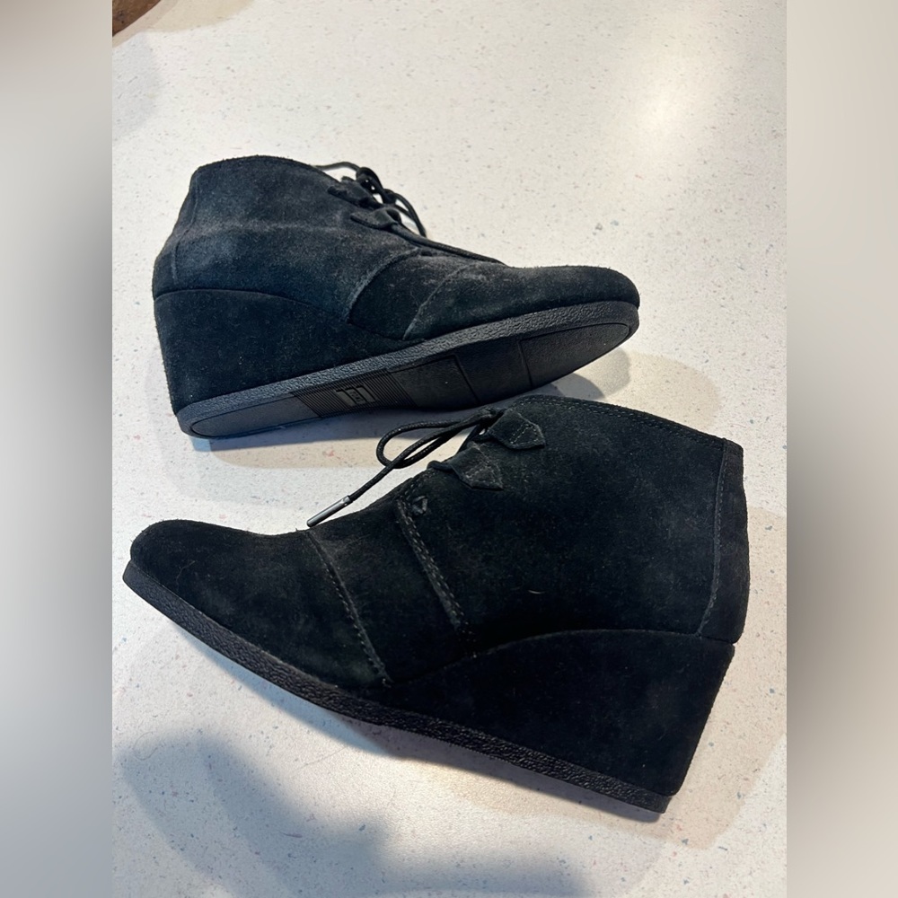 Toms Black Booties size 8.5